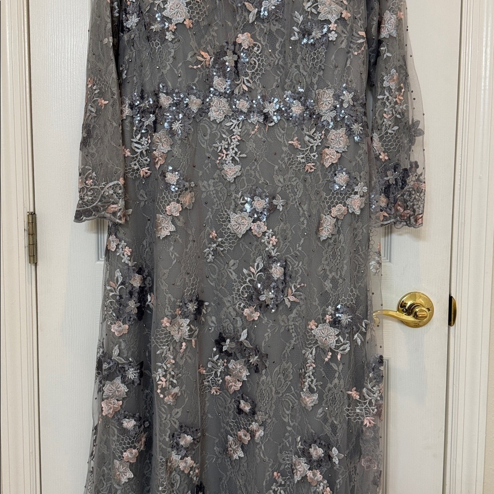 Mac Duggal 67923 Embellished Illusion Long Sleeve A Line Gown Size 16W NWT - Picture 6 of 12